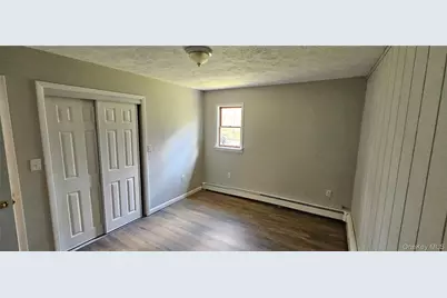 87 W Peenpack Trail, Sparrow Bush, NY 12780 - Photo 15