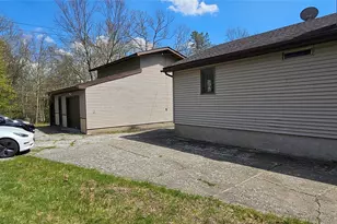 87 W Peenpack Trail, Sparrow Bush, NY 12780 - Photo 3