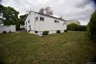 3 Rollin Ln, Brentwood, NY 11717 - Photo 11