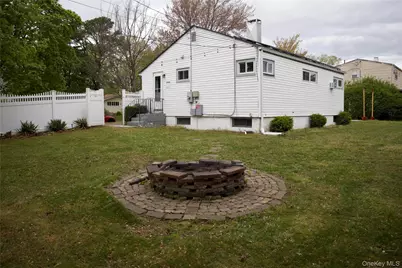 3 Rollin Lane, Brentwood, NY 11717 - Photo 9