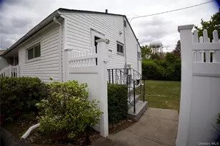 3 Rollin Ln, Brentwood, NY 11717 - Photo 7