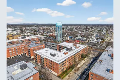 100 Clinton Avenue #4R, Mineola, NY 11501 - Photo 1