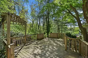 21 Northwood Cir, Huntington, NY 11743 - Photo 35
