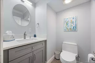 8 Marietta Dr, Westbury, NY 11590 - Photo 13