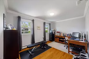 8 Marietta Dr, Westbury, NY 11590 - Photo 21