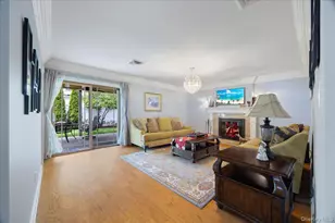 8 Marietta Dr, Westbury, NY 11590 - Photo 11