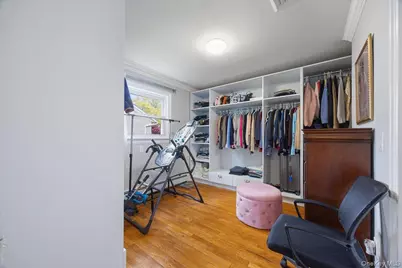 8 Marietta Drive, Westbury, NY 11590 - Photo 17
