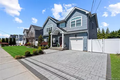 251 N Maple Street, Massapequa, NY 11758 - Photo 3