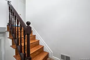 42 Pebble Ln, Deer Park, NY 11729 - Photo 17