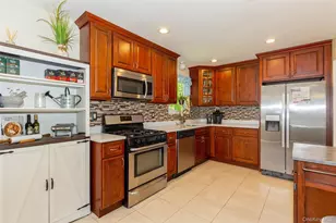 29 Superior St, Port Jefferson Station, NY 11776 - Photo 9