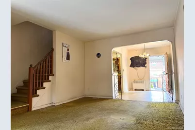 2938 Bouck Avenue, Bronx, NY 10469 - Photo 3