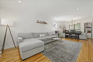 648 Dogwood Ave, Franklin Square, NY 11010 - Photo 5