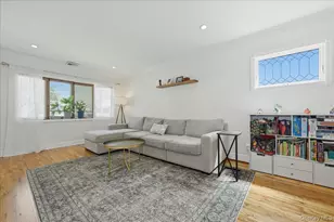 648 Dogwood Ave, Franklin Square, NY 11010 - Photo 3