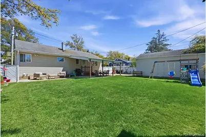 648 Dogwood Avenue, Franklin Square, NY 11010 - Photo 23