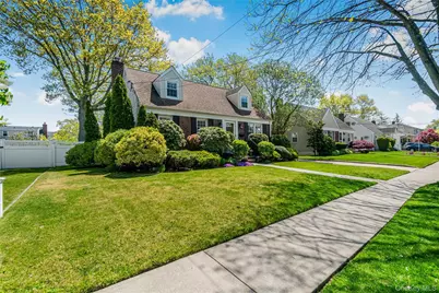 2713 Fortesque Avenue, Oceanside, NY 11572 - Photo 3