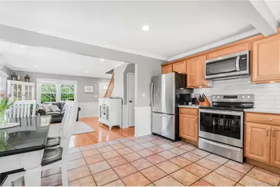2713 Fortesque Avenue, Oceanside, NY 11572 - Photo 7