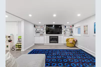 50 Roger Drive, Port Washington, NY 11050 - Photo 21