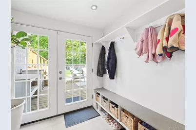50 Roger Drive, Port Washington, NY 11050 - Photo 17