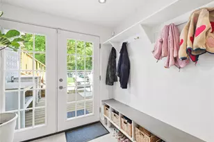 50 Roger Dr, Port Washington, NY 11050 - Photo 17