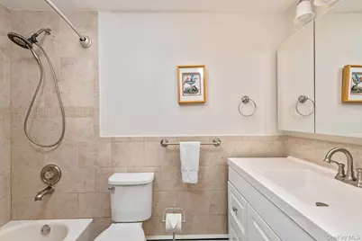 1407 Middle Road #83, Calverton, NY 11933 - Photo 21