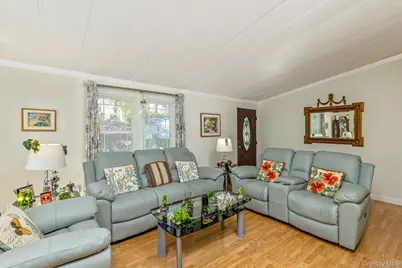 1407 Middle Road #83, Calverton, NY 11933 - Photo 9