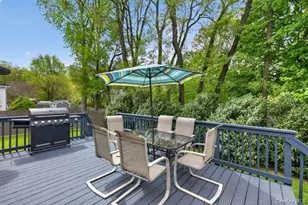 84 Harriet Ln, Huntington, NY 11743 - Photo 19