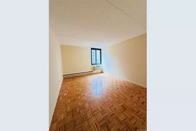 136-35 Maple Avenue #4E, Flushing, NY 11355 - Photo 9