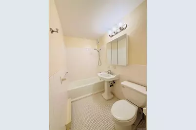 136-35 Maple Avenue #4E, Flushing, NY 11355 - Photo 5
