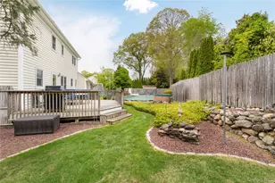 44 Woodland Rd, Miller Place, NY 11764 - Photo 27