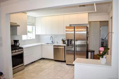 2800 Genessee Street, North Bellmore, NY 11710 - Photo 15