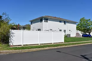 2800 Genessee St, North Bellmore, NY 11710 - Photo 7