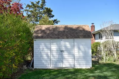 2800 Genessee Street, North Bellmore, NY 11710 - Photo 27