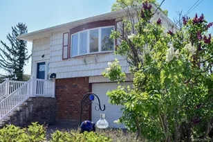 2800 Genessee St, North Bellmore, NY 11710 - Photo 3