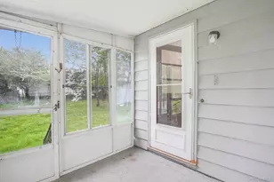 25 Park Ave, Poughkeepsie, NY 12603 - Photo 17
