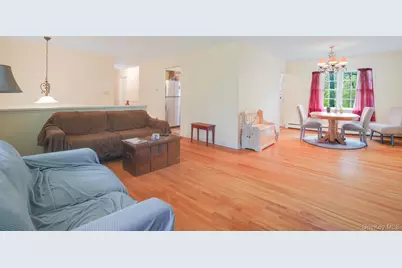 82 Roosevelt Road, Hyde Park, NY 12538 - Photo 7