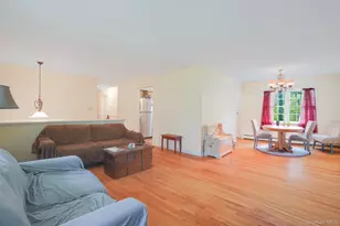 82 Roosevelt Rd, Hyde Park, NY 12538 - Photo 7