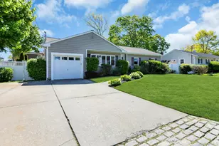 481 Bayport Ave, Bayport, NY 11705 - Photo 3
