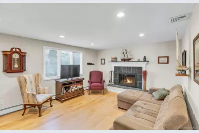 481 Bayport Avenue, Bayport, NY 11705 - Photo 17