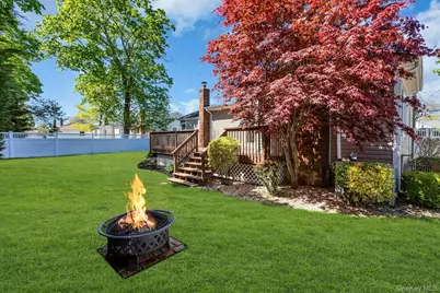 481 Bayport Avenue, Bayport, NY 11705 - Photo 31