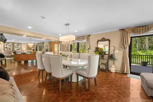 25 Windsor Gate Dr, North Hills, NY 11040 - Photo 11