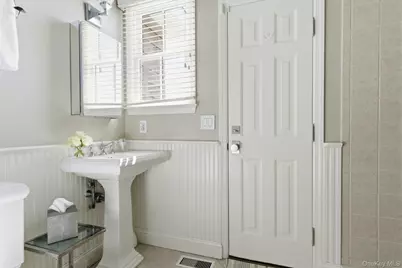688 Dune Road, Westhampton Dunes, NY 11978 - Photo 15