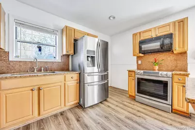 108A Union Avenue, Ronkonkoma, NY 11779 - Photo 15