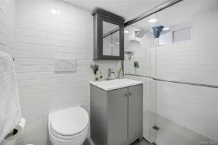 244-37 89th Ave, Bellerose, NY 11426 - Photo 23