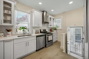 244-37 89th Ave, Bellerose, NY 11426 - Photo 9