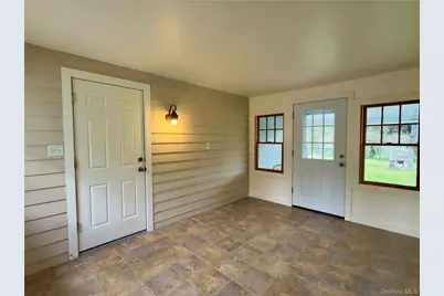 51 Horseshoe Drive, Hyde Park, NY 12538 - Photo 11