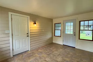 51 Horseshoe Dr, Hyde Park, NY 12538 - Photo 11