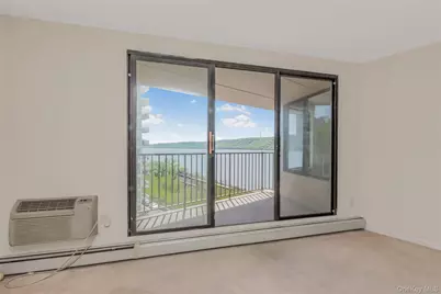 1155 Warburton Avenue #7H, Yonkers, NY 10701 - Photo 3