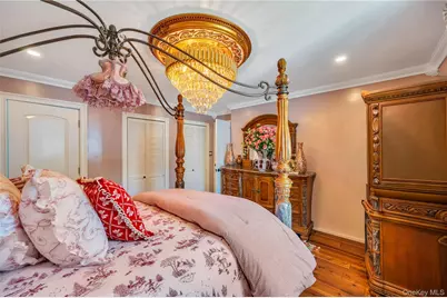 25 Snyder Street, Patchogue, NY 11772 - Photo 21