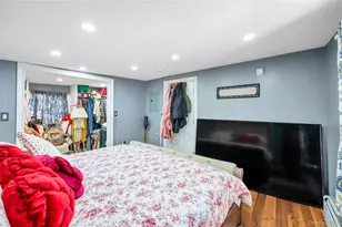 25 Snyder St, Patchogue, NY 11772 - Photo 19