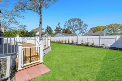 25 Snyder Street, Patchogue, NY 11772 - Photo 7